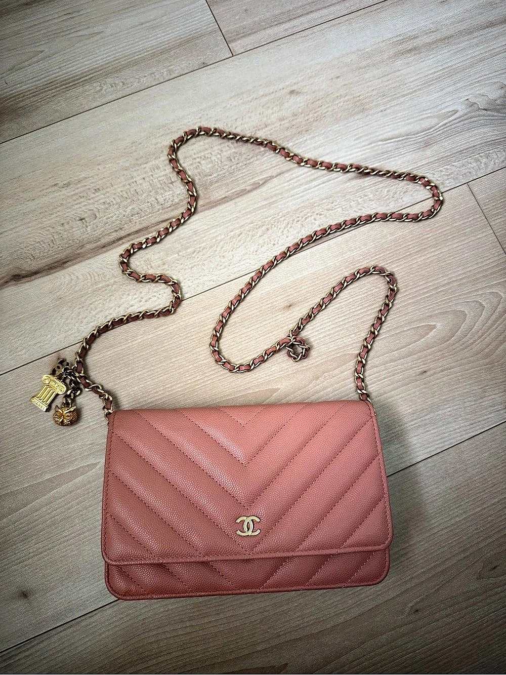 Chanel Ancient Greek Charm Wallet on Chain
Chevron Caviar
